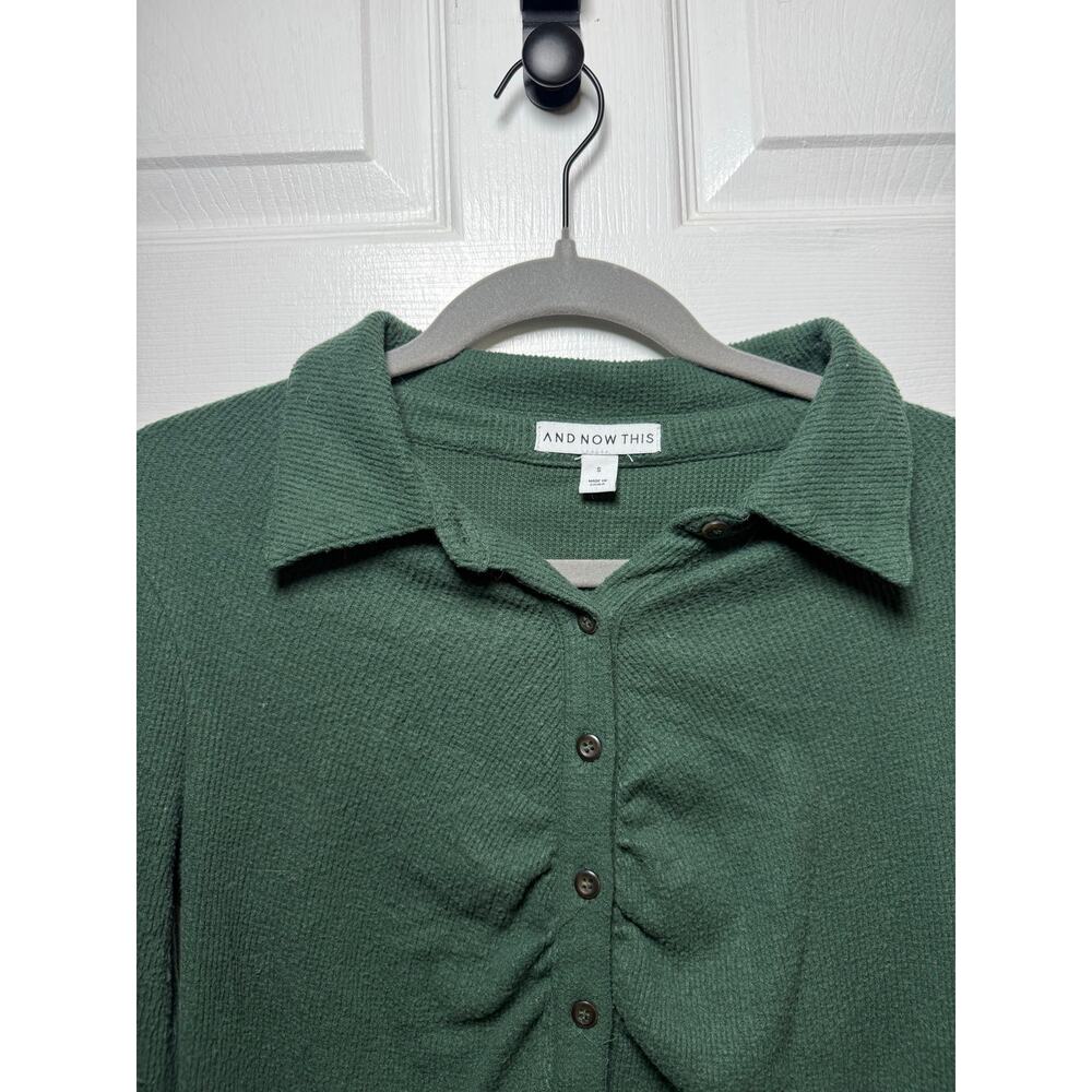 Green Ribbed Ruched Button Front Collared Top Long Sleeve M - Picture 4 of 4